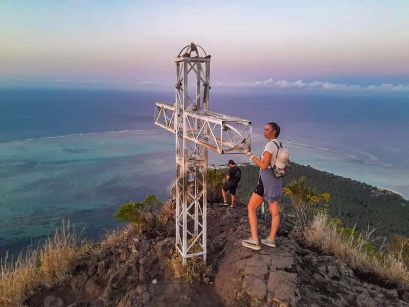 Mauritius: Le Morne sunrise hike + coffee at the top - Key Points