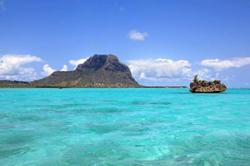 Mauritius: Swim with Dolphins Full-Day with Lunch/Drinks - FAQs