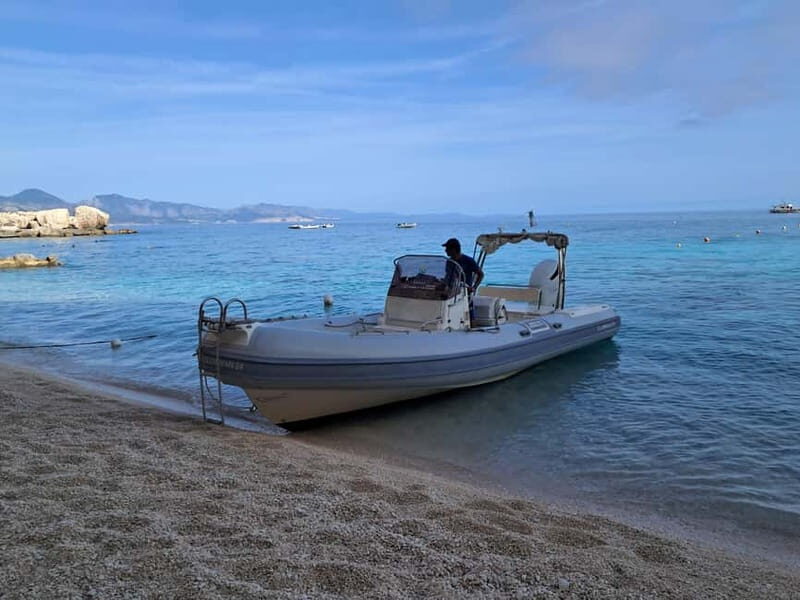 Maxi raft trip in the Gulf of Orosei cala Mariolu cala Luna cala Biriala - An In-Depth Look at the Tour Experience  