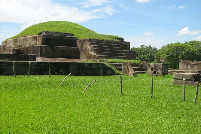 maya-ruins-in-el-salvador-joya-de-ceren-san-andres-tazumal-chalchuapa-lake