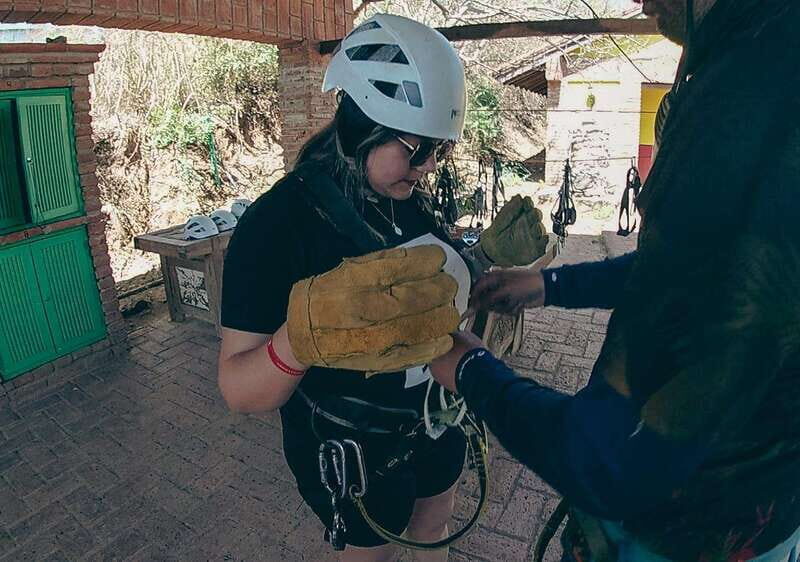 MAZATLAN: ZIP LINE AT HUANACOA, TEQUILA TOUR & TESTING - Food and Refreshments: Local Flavors on the Go
