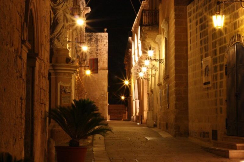 mdina-valletta-waterfront-area-mdina-and-rabat-night-tour