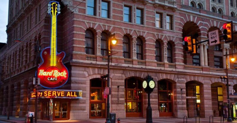 meal-at-the-hard-rock-cafe-philadelphia