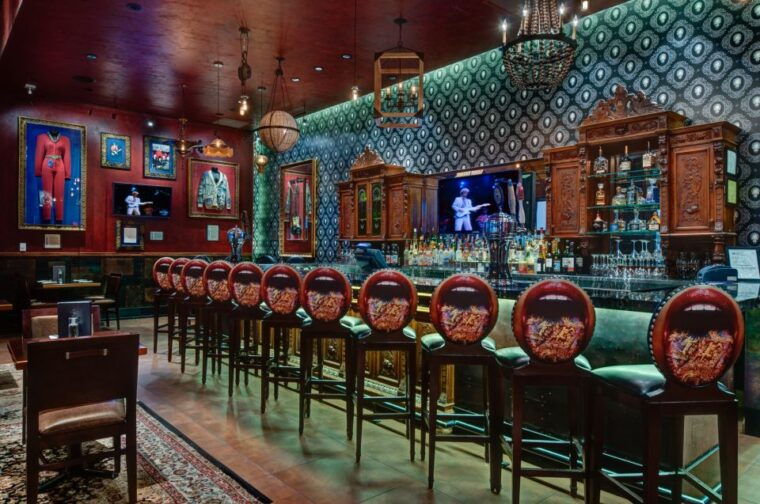 meal-at-the-hard-rock-cafe-philadelphia