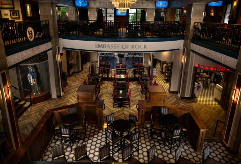meal-at-the-hard-rock-cafe-washington-dc