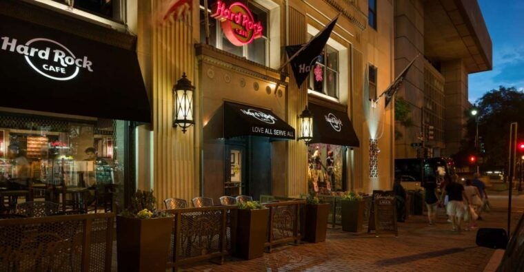 meal-at-the-hard-rock-cafe-washington-dc