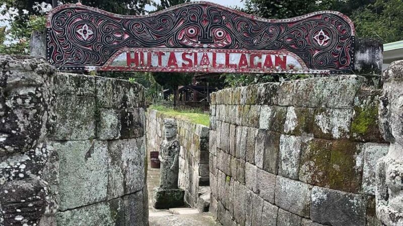 Medan: 4-Day Lake Toba, Samosir Island, and Berastagi Tour - Practical Tips and Considerations