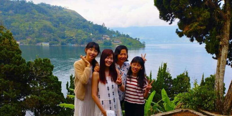 medan-4-days-3-nights-lake-toba-tour-package-include-hotels