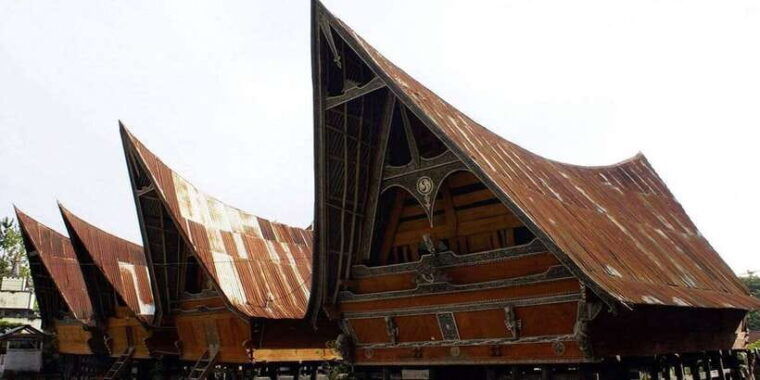 medan-lake-toba-day-trip