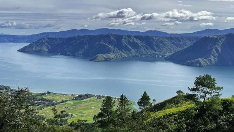 Medan: Lake Toba Day Trip with Ferry and Lunch - The Journey Begins: From Medan to Lake Toba