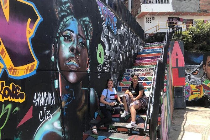 medellin-city-comuna-13-and-arvi-park-full-day-private-tour