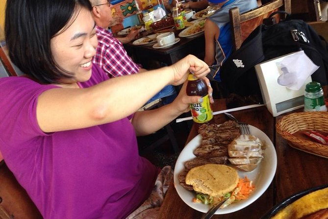 medellin-city-tour-including-paragliding-and-food-tasting