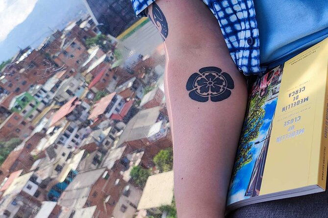 medellin-city-tour-with-artistic-book-included