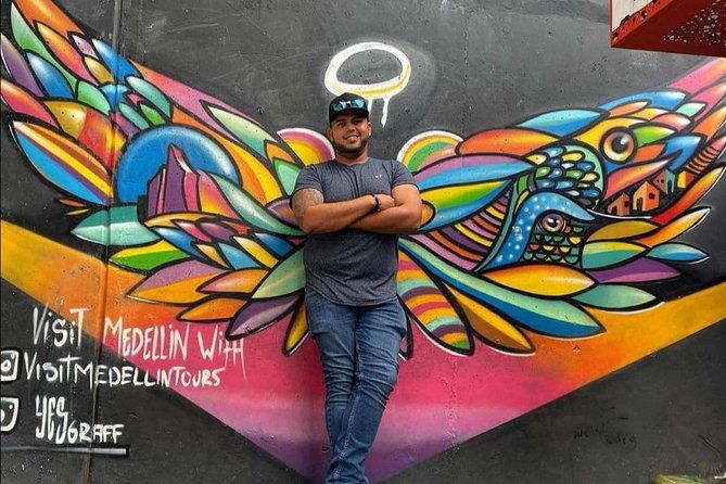 medellin-comuna-13-graffitour-with-snacks-included