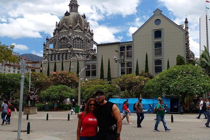 medellin-private-city-tour-with-train-and-metro-cable
