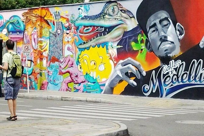 medellin-tour-with-fernando-boteros-street-art-and-food-tour