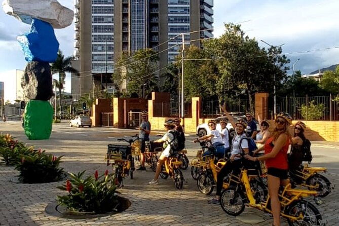 medellin-vip-private-historic-e-bike-tour-with-lunch