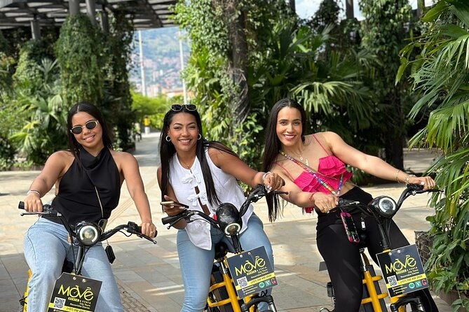 medellin-vip-private-historic-e-bike-tour-with-lunch