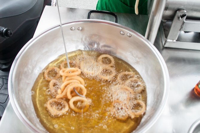 medellins-gastronomic-wonders-experience-unique-regional-food