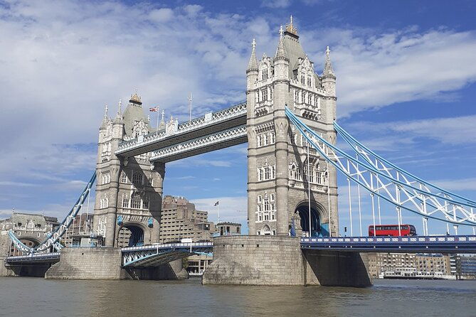 medieval-history-walking-tour-from-the-tower-of-london