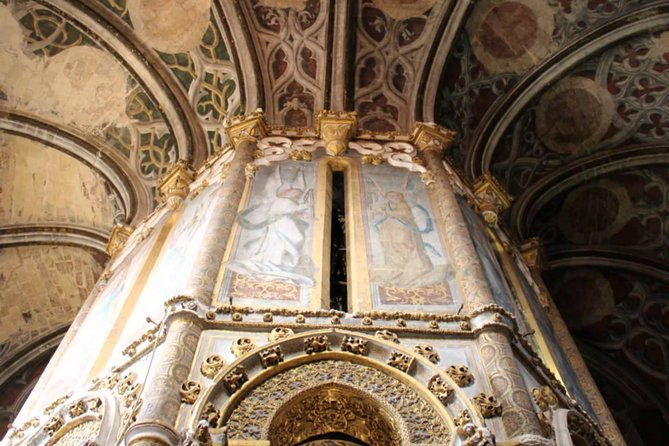 medieval-knights-templar-and-alcobaca-private-day-trip-from-lisbon