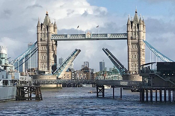 medieval-london-a-self-guided-audio-tour-from-monument-to-the-tower-of-london