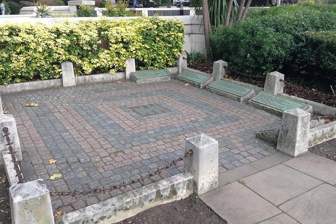 medieval-london-a-self-guided-audio-tour-from-monument-to-the-tower-of-london