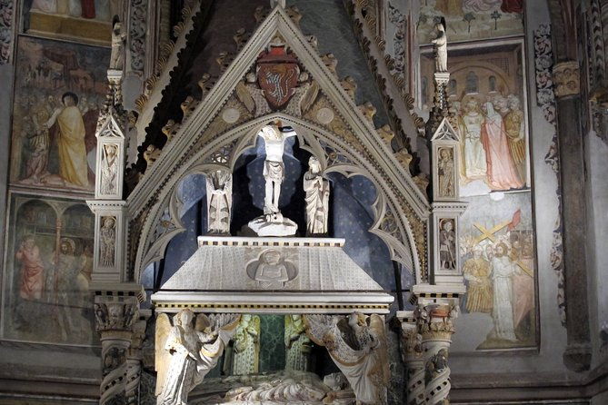 medieval-naples-private-walking-tour-with-gothic-treasures