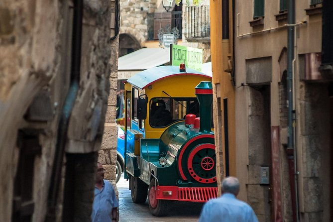 medieval-three-villages-small-group-day-trip-from-barcelona