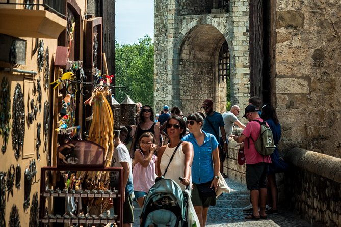 medieval-three-villages-small-group-day-trip-from-barcelona