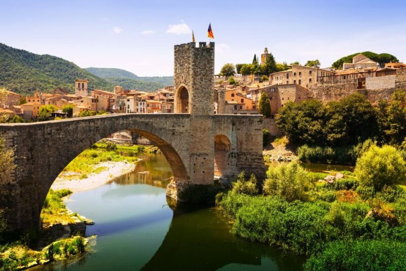 medieval-towns-of-catalonia-full-day-car-trip-from-barcelona