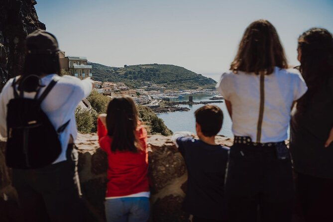 medieval-village-walking-tour-with-aperitif-in-castelsardo