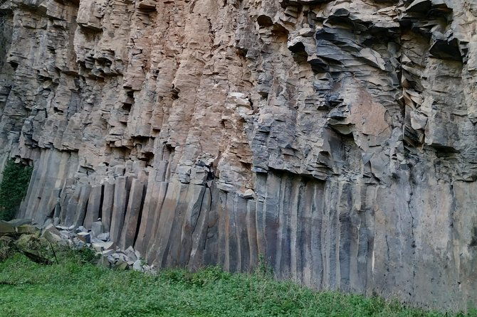 medieval-villages-la-garrotxa-volcanic-zone-hiking-small-group-tour