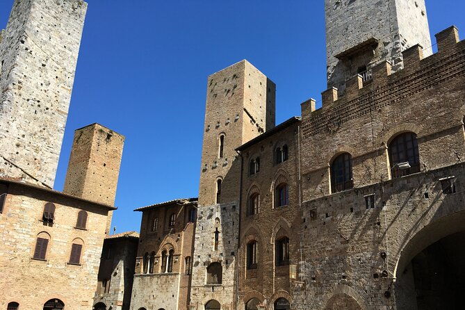medieval-villages-san-gimignano-volterra-from-livorno-port