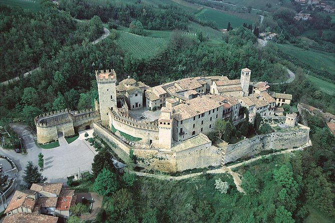 medieval-villages-tour-cremona-stradivaris-town-from-milan