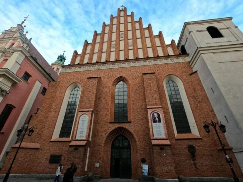 medieval-warsaw-walking-tour-with-smartphone-app