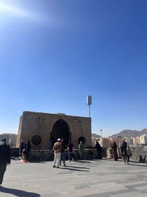 Medina: Ziyarat Sightseeing Tour - Practical Details and Considerations