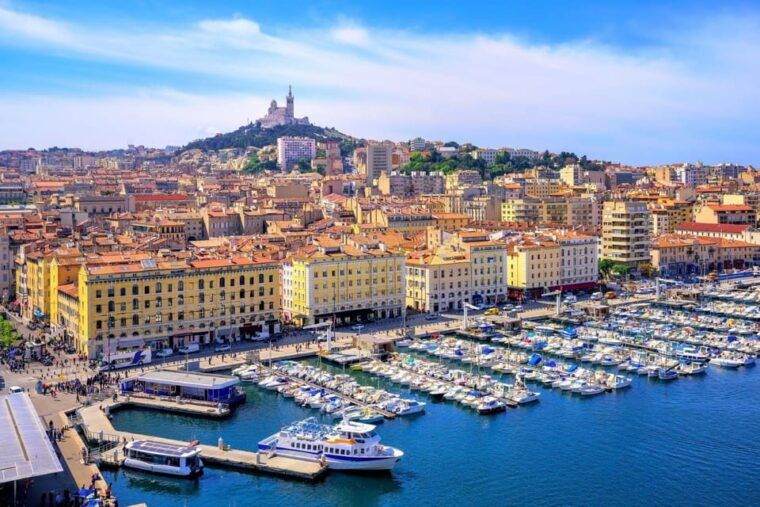 mediterranean-dream-cassis-calanques-boat-wine-tasting