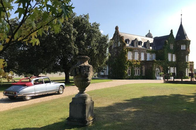 medoc-luxury-wine-trip-from-bordeaux-citroen-ds-limousine-convertible