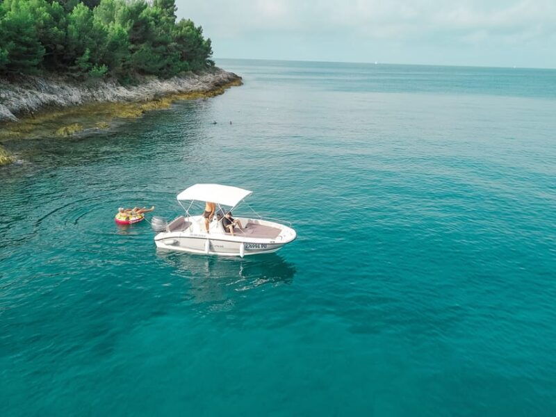 medulin-morning-on-speedboat-with-cave-island-snorkeling