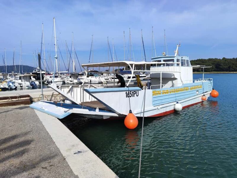 Medulin: Private Boat Tour with Drinks and Snacks - Why Choose This Tour?