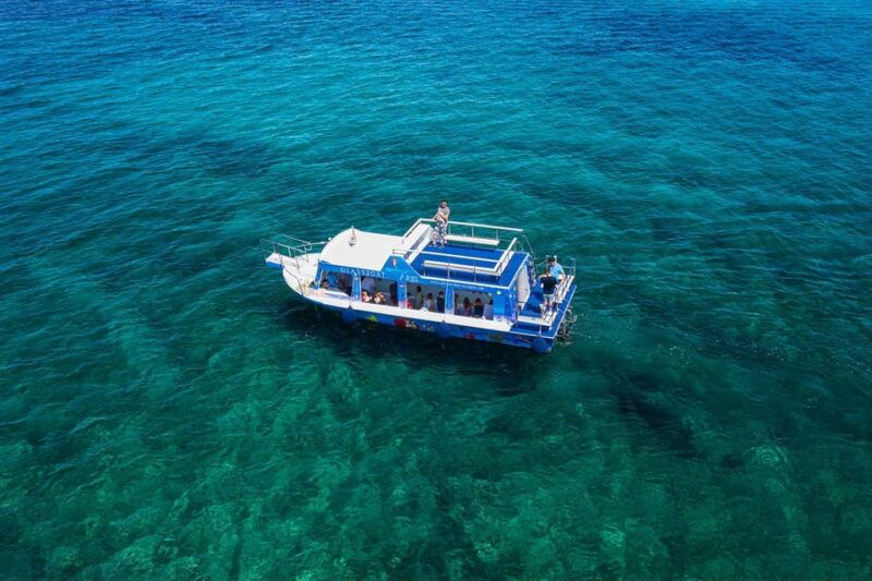 medulin-private-glass-bottom-boat-tour-to-levan-island-2