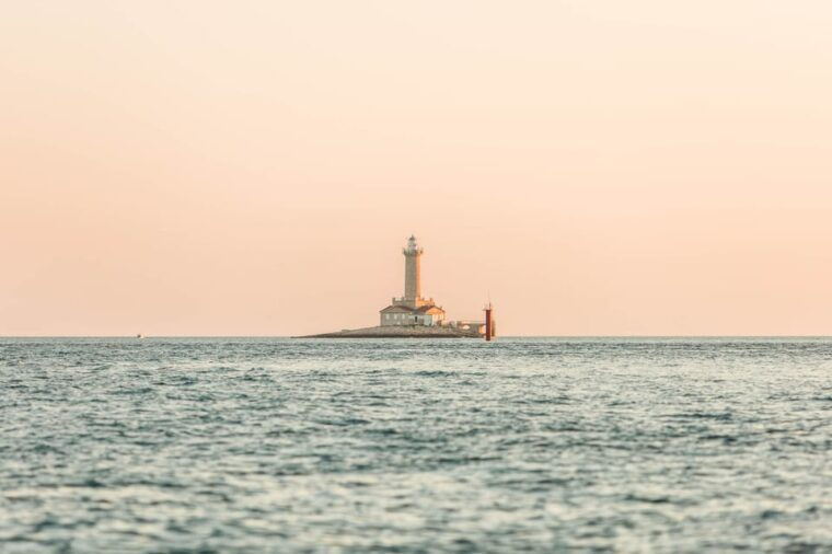 medulin-sunset-boat-cruise-with-wine-tasting