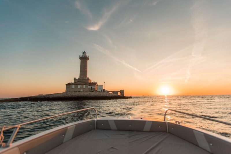 Medulin: Sunset on Speedboat with Lighthouse and Wine - Who Will Love This Tour?