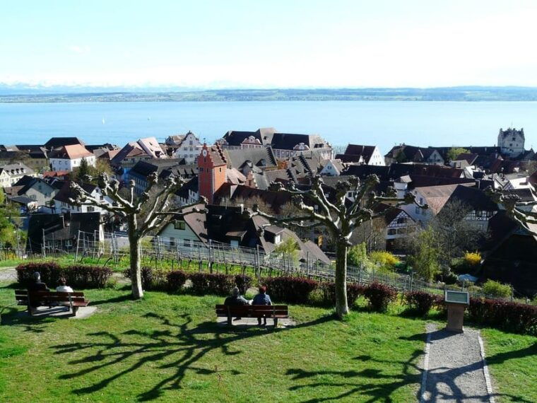 meersburg-public-city-tour-with-wine-tasting