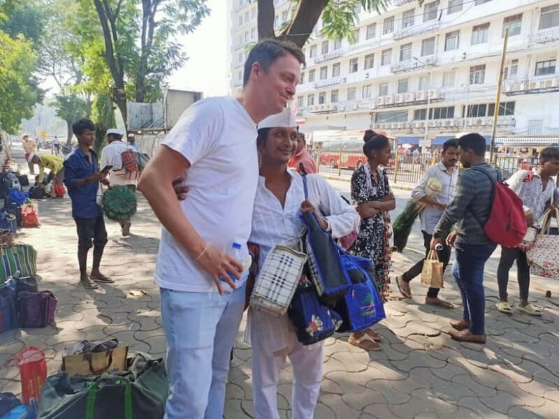 Meet Dabbawalas Visit Dhobi Ghat and Slum with Train Ride - Key Points