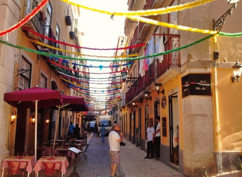 meet-old-lisbon-with-a-fado-tour-guide