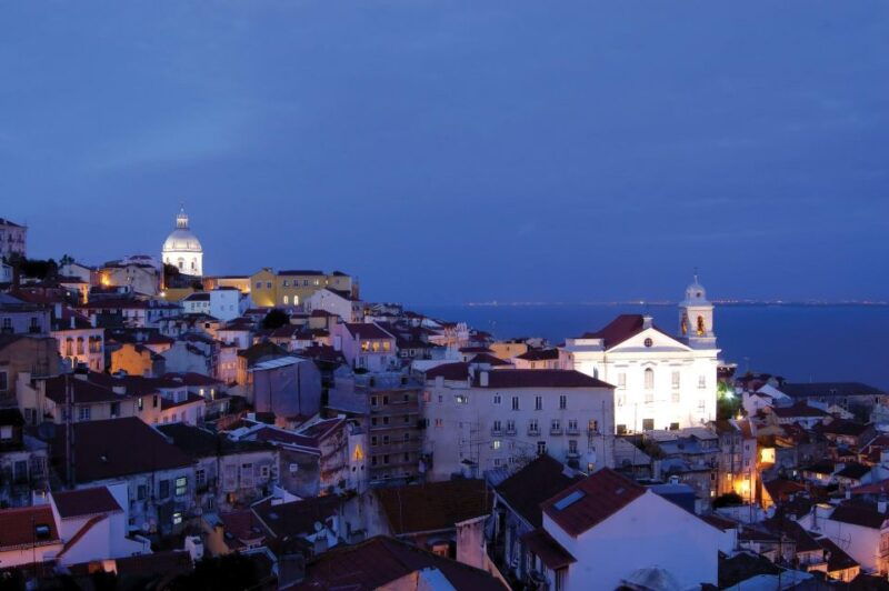 meet-old-lisbon-with-a-fado-tour-guide