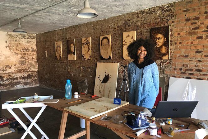 (Meet the Artist)Art Gallery & Street Art tour with lunch - Who Should Consider This Tour?