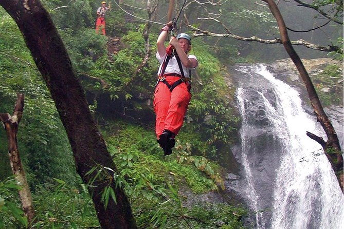 mega-zipline-adventure-11-waterfalls-near-san-jose